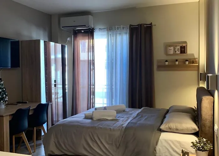 Jo's Cozy Corner * Volos