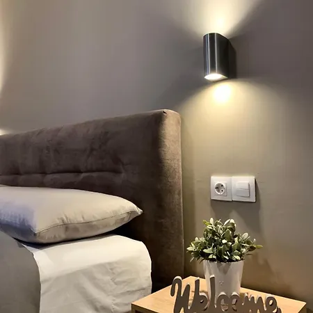 Jo's Cozy Corner *